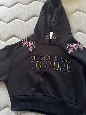 Cropped hoodie